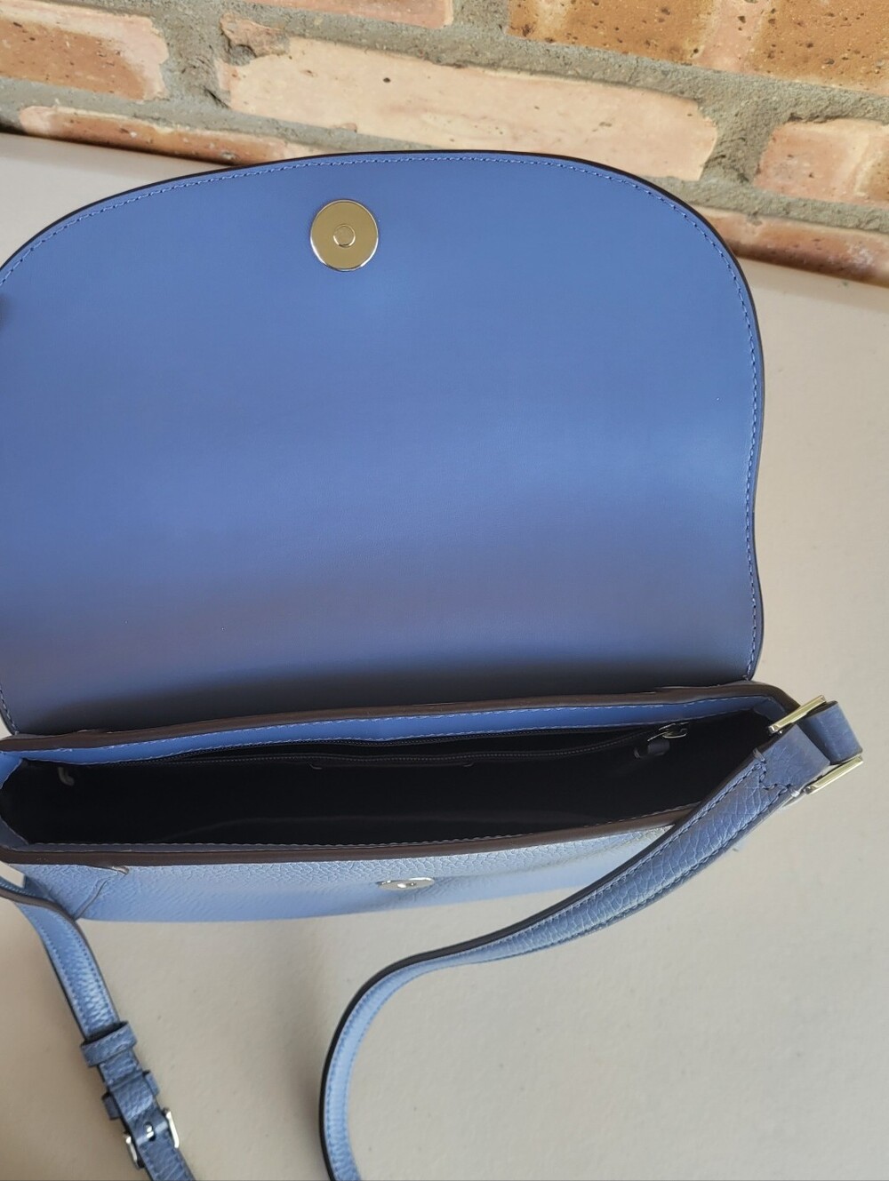 Kate Spade LIKE NEW Monica Flip Crossbody Bag in Thunderstorm Light Blue - Picture 4 of 13